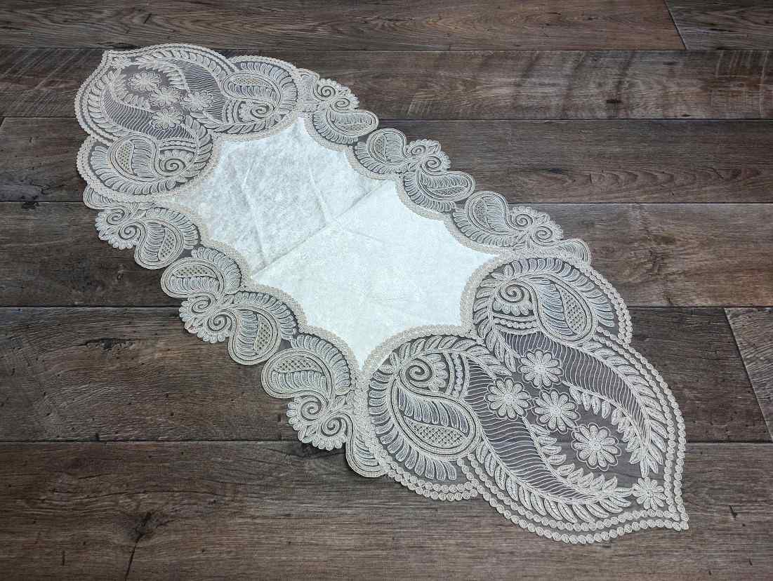 Runner in velluto con tulle ricamato 45 x 105 cm - R101