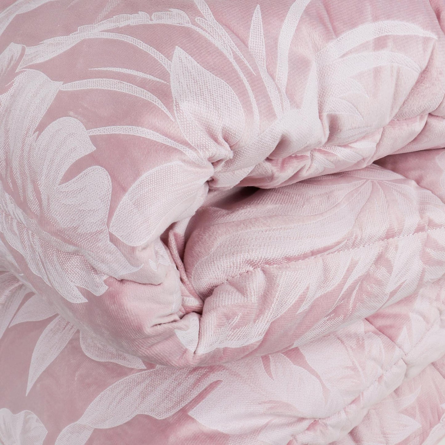 Trapunta Invernale in Velluto Jacquard di Laura Blasi - Kenya (Cipria)