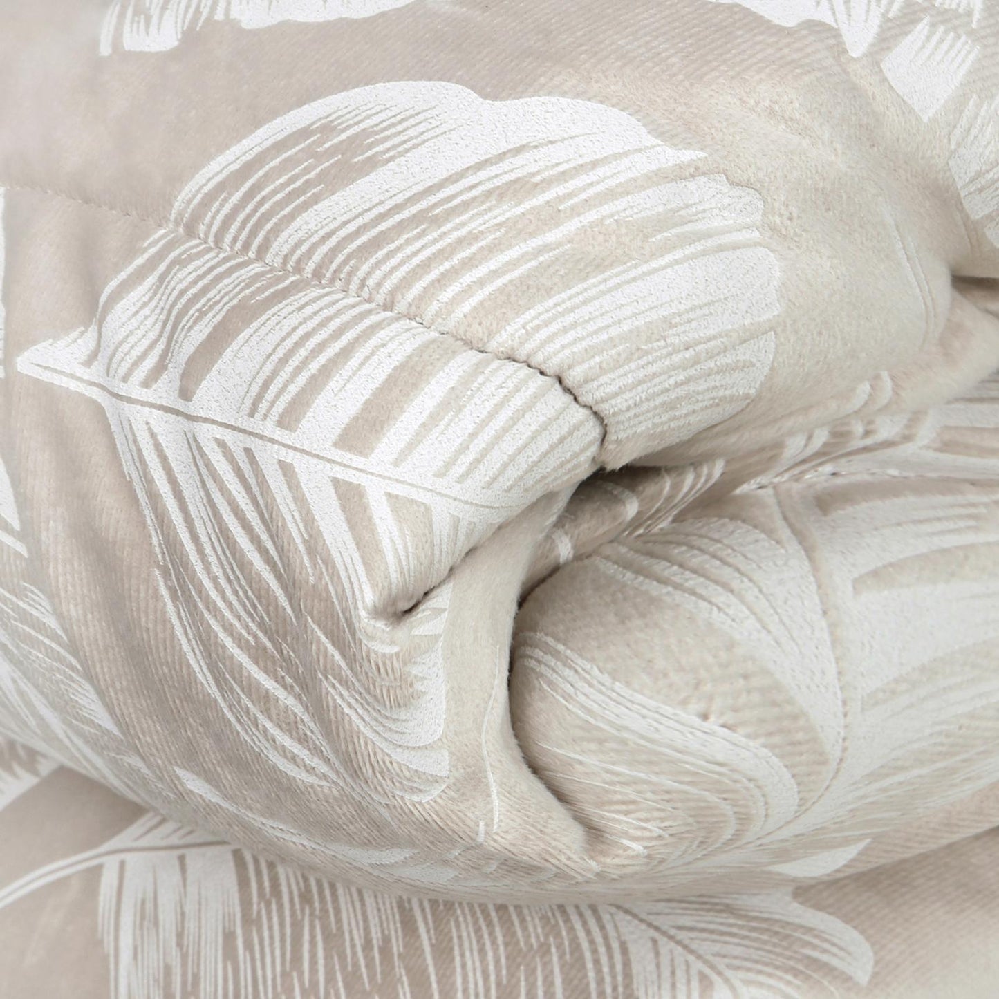 Trapunta Invernale in Velluto Jacquard di Laura Blasi - Gemma (Tortora)