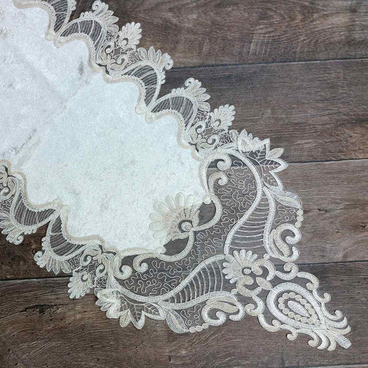 Runner in velluto con tulle ricamato 45 x 120 cm - R105