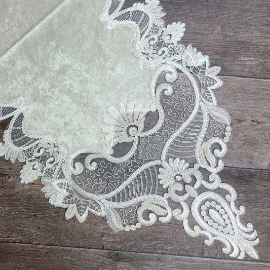 Runner in velluto con tulle ricamato 45 x 120 cm - R104