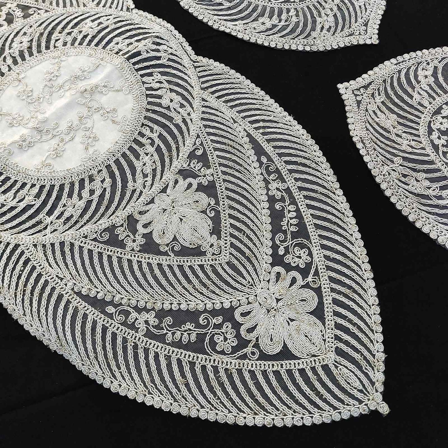 Set centrini 5 pezzi in tulle ricamato - Paris